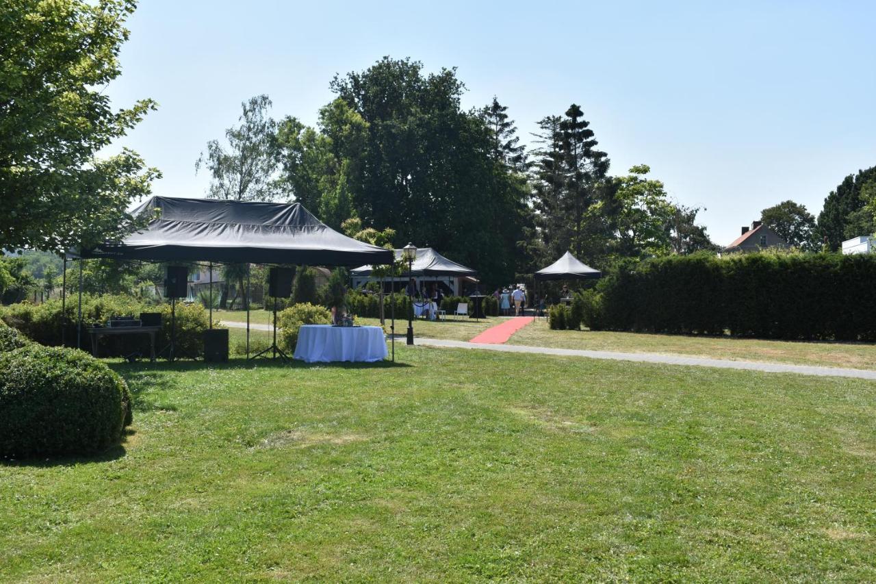 Hotel De Pupiter 克勒伊斯贝尔亨 外观 照片